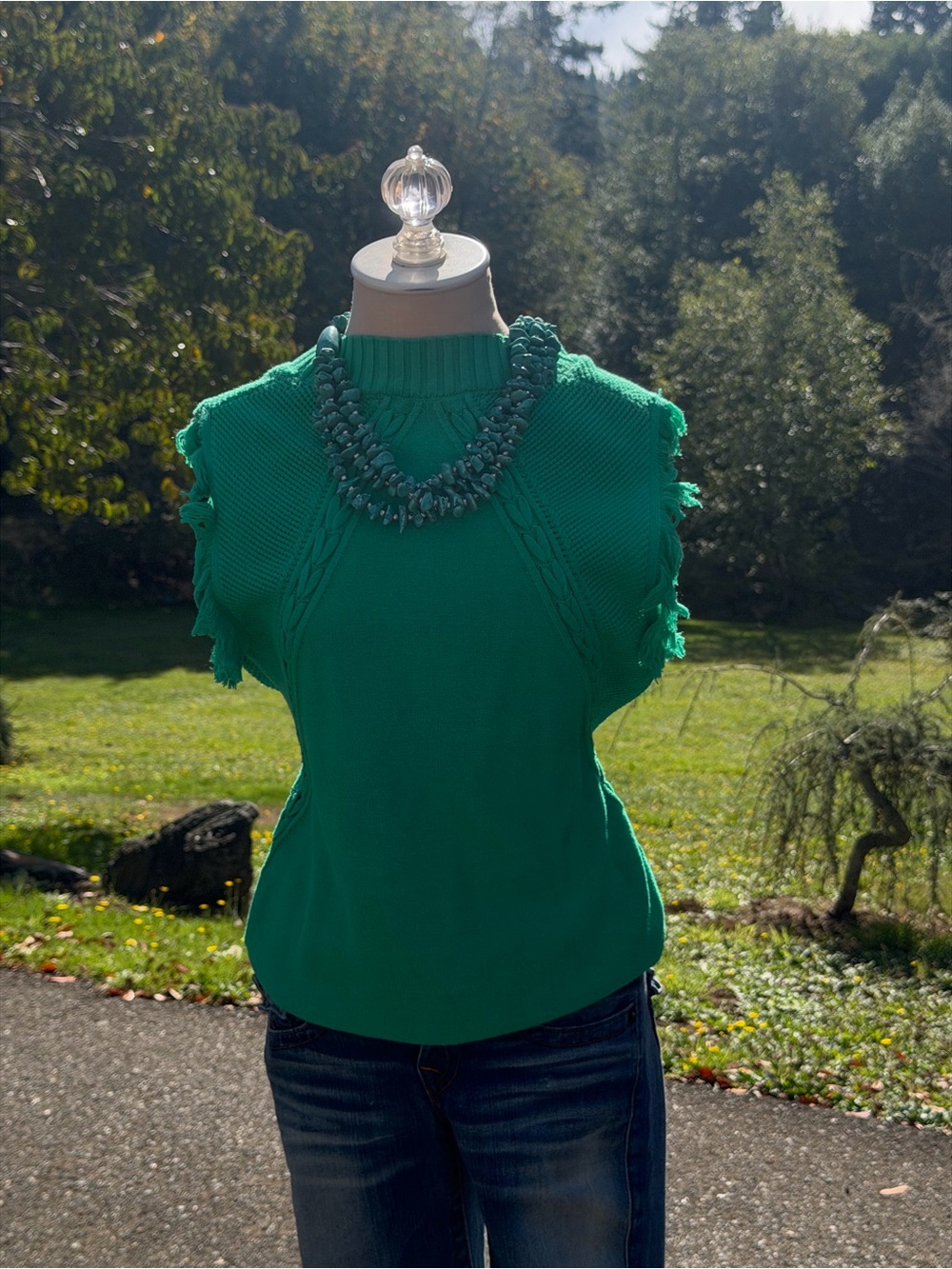 Sleeveless Cable-Knit Top,Fringed Sleeves in Emerald Green 💚🩵